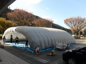 県の物資拠点の設営