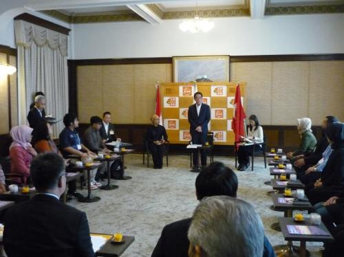 11月17日（月曜日）国際労働財団招聘事業海外視察団らの訪問（県庁）