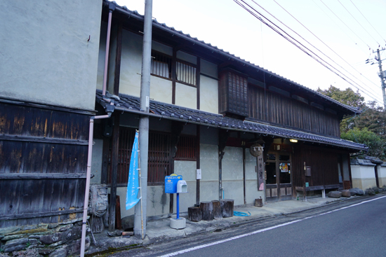 佐々木酒造主屋・煉瓦煙突の画像