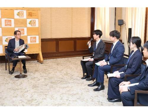 2月2日（月曜日）若手職員による若手職員の政策立案への意欲向上に向けた取り組み等に関する知事報告会（県庁）