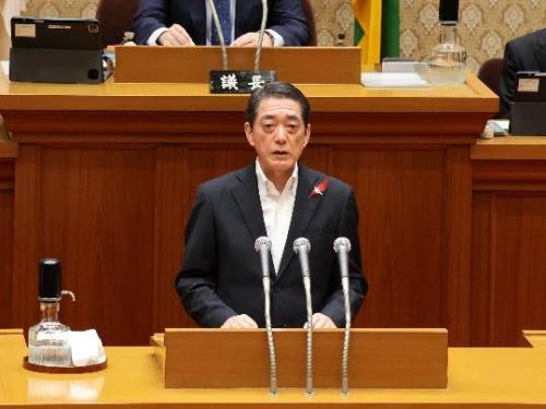 2月25日（水曜日）2月定例県議会開会（県議会議事堂）