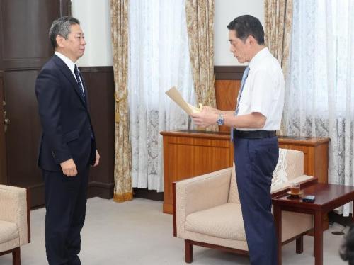 6月2日（火曜日）企業版ふるさと納税に対する感謝状贈呈式（県庁）