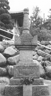 石造宝篋印塔(光林寺)の画像