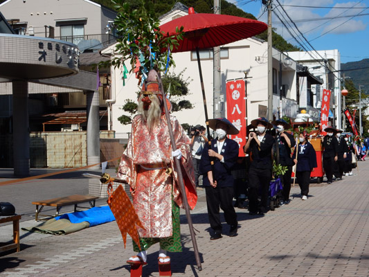 吉田祭のお練り行事の画像1