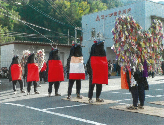 遊子谷七鹿踊の画像