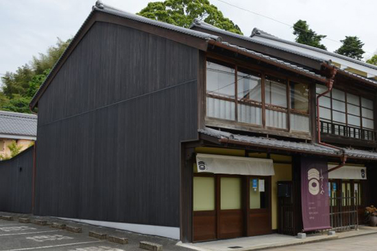 旧村上家住宅主屋ほか３件の画像4