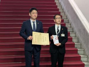 贈呈式の様子
